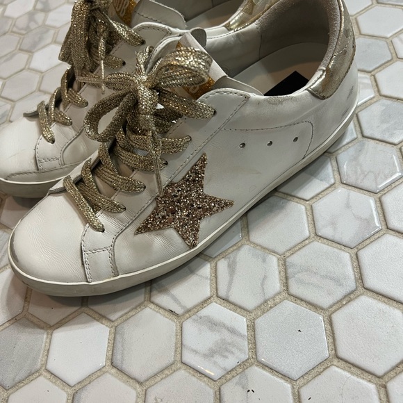 EUC Golden Goose SuperStars size 37 - Picture 4 of 8